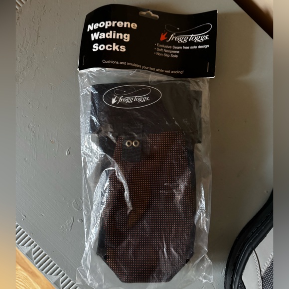 NEW Frogg Toggs Women's Hellbender Wading Boots Felt Sole w/ Bonus Wading Socks - Picture 7 of 8
